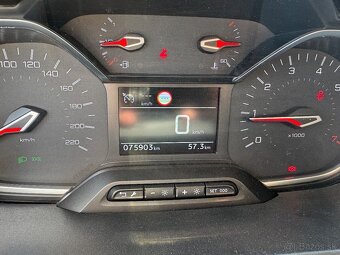Peugeot Rifter - 8