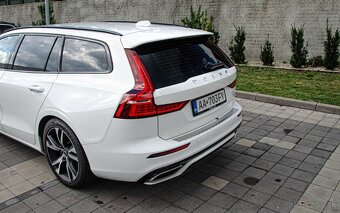 Volvo V60 D4 R-Design A/T - 8