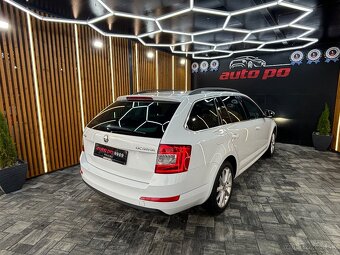 Škoda Octavia Combi 2.0 TDI Elegance/Style - 8