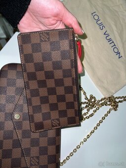 Luis Vuitton Pochette Felicie Crossbody Cerise Red Interior - 8