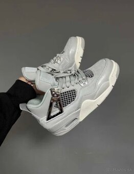 Nike Air Jordan 4 Frozen Moments - 8