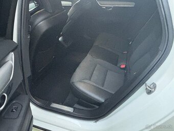 Volvo V90 B4 Momentum PRO 2022 - 8