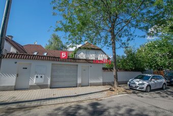 REZERVOVANÉ Ponúkame Vám na predaj 4i.rodinný dom s 2 kú - 8