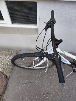 Trekingový bicykel DEMA - 8
