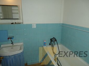 RK EXPRES - predaj 2 izbový byt v Handlovej, ul.29.augusta. - 8