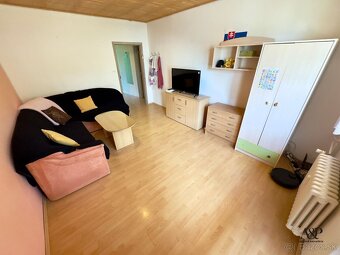 NA PREDAJ 2 IZB. BYT PREROBENÝ NA 3 IZB., 64M2, ŠTEFÁNIKOVA - 8