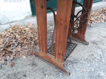 Stojany na stolík Singer,Veritas.... - 8