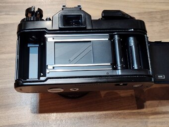 Kinofilm Revueflex AC-2 + objektivy 50/1.4 + 135/2.8 - 8