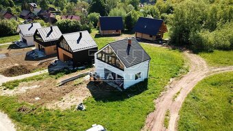 NOVOSTAVBY RODINNÝCH DOMOV V NÁDHERNOM PROSTREDÍ LIPTOVA  - 8