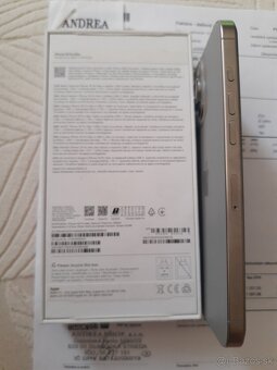 Apple iPhone 16 Pro Max 256 GB prírodný titá - 8