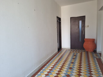 RODINNÝ DOM NA POZEMKU 757m2 TOMÁŠIKOVO -GALANTA +ZN.POSUDOK - 8
