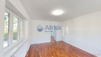 Bývajte dnes, plaťte neskôr Na predaj kompletne zrekonštruo - 8