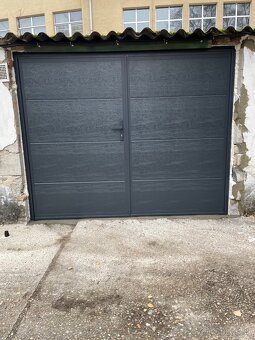 Dvojkrídlova garážová brána - 8