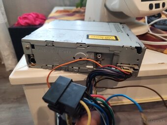 Autoradia na Diely. kus 10e s usb 15e - 8