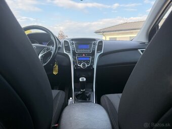 Hyundai i30 CW 1.6i CRDi 16V DOHC Comfort - 8