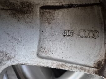 5x112 r17 ET28 x 7,5J elektróny originál AUDI - 8