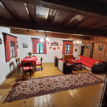 Chata v obci Turecká obklopená lesom - 8