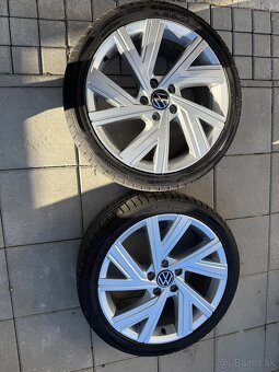 Volkswagen Golf VIII GTI - 8