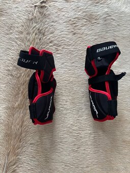 Predam hokejovu vystroj - 8