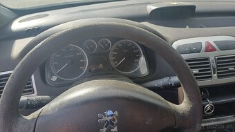 Peugeot 307 - 8