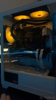 🖥️ BIELY GAMING POČÍTAČ S RTX 3070 A VODNÝM CHLADENÍM - 8