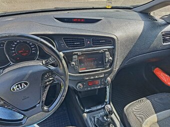 Kia Ceed 1,4 FIFA World Cup Edition - 8