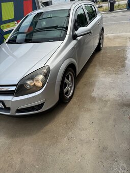 opel astra h - 8