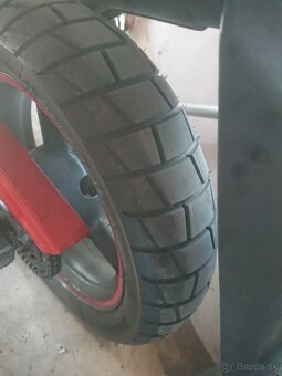 Suzuky dl 650 vstrom - 8