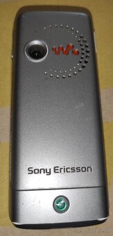 Staré funkčně telefony Nokia 5110, Sony Ericsson - 8