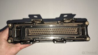 Riadiaca jednotka 01M 927 733 LT - 8