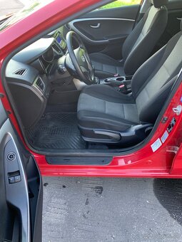 Hyundai i30 benzín - 8
