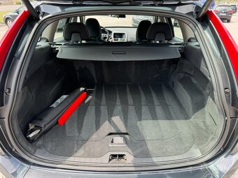 Volvo XC60 D4 Momentum Geartronic AWD - 8