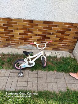 Detsky damsky dievcensky pansky prvy s pomocnymi kolieskami - 8