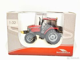 1:32 traktor Mc Cormick CX105 - 8