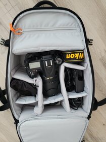 Nikon D7100 + AF-S DX NIKKOR 18-105mm + batoh - 8