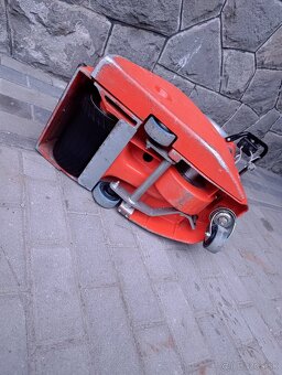 Škrabka Skorpion Kunzle Tasin, 2016 - 8