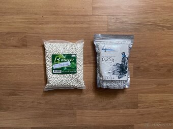 Predám zbrane a vybavenie na airsoft M4, AAP-01,… - 8