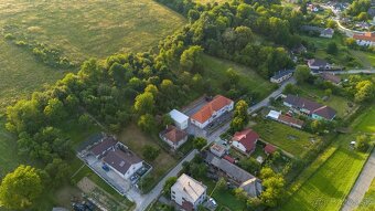 Únik z mesta: Rodinný dom v nádhernej podhorskej prírode s p - 8