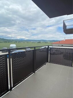 Krásny 2i byt v Slovenskom Grobe s parkovacím miestom - 8