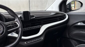 Fiat 500e 11/2022 elektromobil - 8