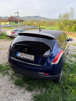 Lancia Delta 1.9 JTD Twinturbo 140kw - 8