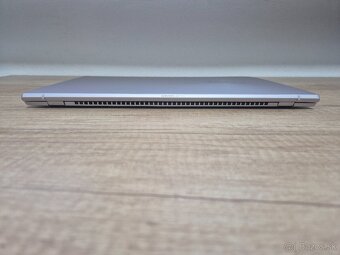 Asus Zenbook 14 /Ryzen 5-4500U/8GB RAM/FHD IPS/512GB SSD - 8