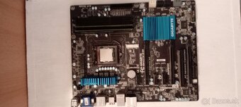 Zakladna Doska s RAM kartamy a Procesorom - 8