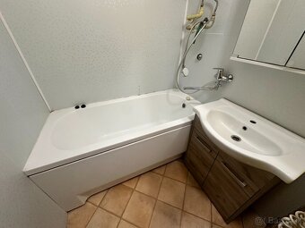 PREDAJ - 2 izbový byt, Letná ulica, Plešivec - 8