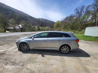 Toyota Avensis T27 - 8
