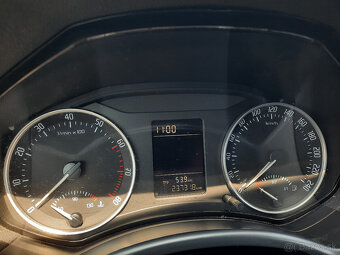 Škoda Octavia Combi 1.6 Classic - 8