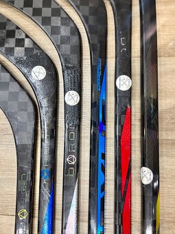 SPÁJANÉ HOKEJKY - PRAVÉ - BAUER BORON 5 PROTOR - TRACER - 8