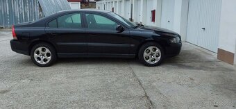 Volvo S60 2,4T AWD - 8