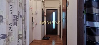 NA PREDAJ 2i BYT S BALKÓNOM J.HUSA, TREBIŠOV 2.posch. 55m2 - 8