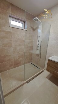 Slnečný rodinný dom s výhľadom na jazero - 8